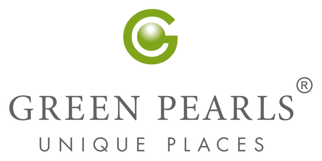 Green Pearls Logo